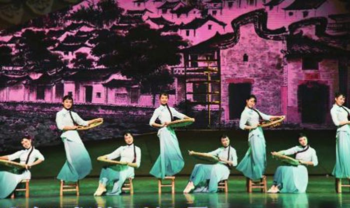 演出活動(dòng)